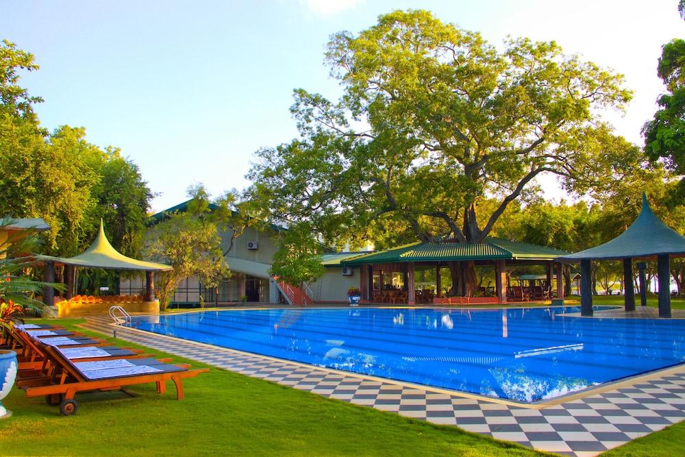 Hotel Sudu Araliya Polonnaruwa Εξωτερικό φωτογραφία